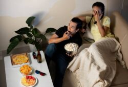 What Are the Best Movie Night Snacks Ideas for Couples?