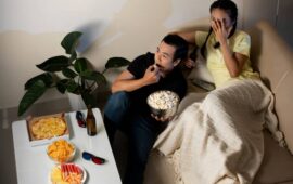 What Are the Best Movie Night Snacks Ideas for Couples?
