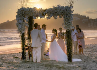 Destination Wedding vs Local Wedding: Costs and Benefits