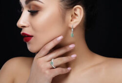 Discover the Beauty and Energy of Green Kyanite Jewelry