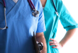 How To Choose The Best Attire For Healthcare Professionals?