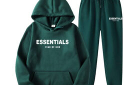The Ultimate Comfort Guide: Essentials Hoodie vs. Tracksuit – Which One Fits Your Lifestyle?