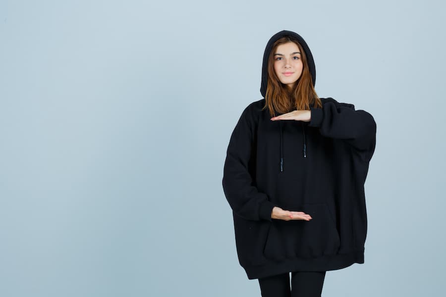 How to Style Crtz Hoodies Like a Real Streetwear Icon